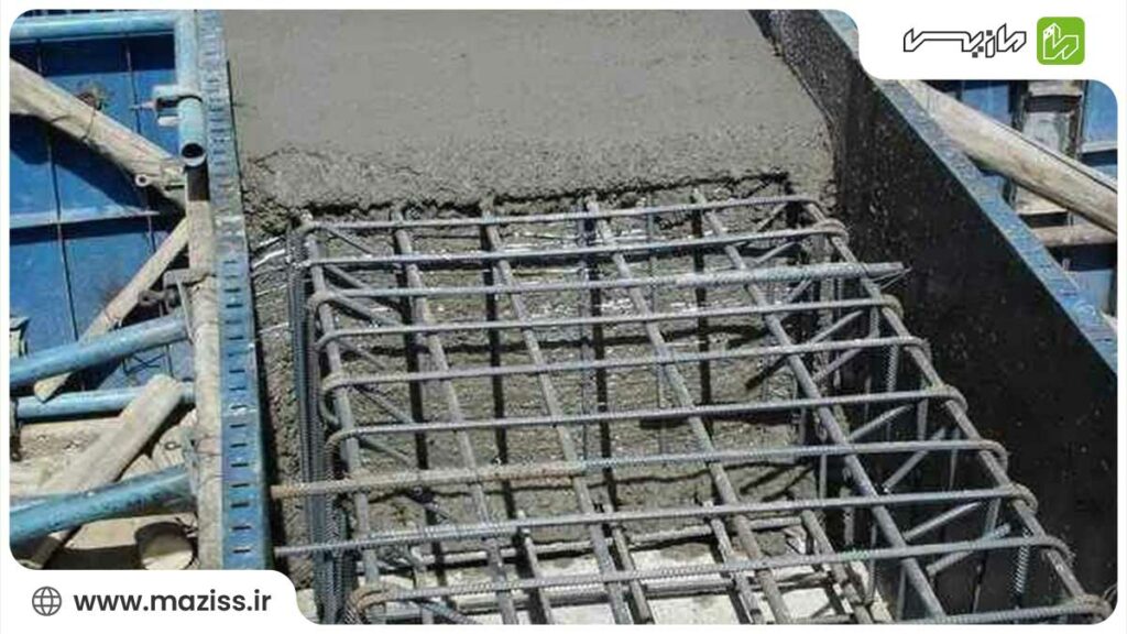 بتن‌ریزی در مقاطع باریک با میلگرد متراکم